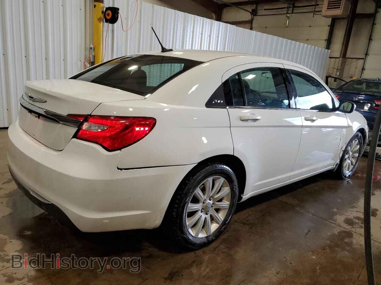 2011 CHRYSLER 200 - VIN: 1C3BC1FB1BN547657 - Фото 3