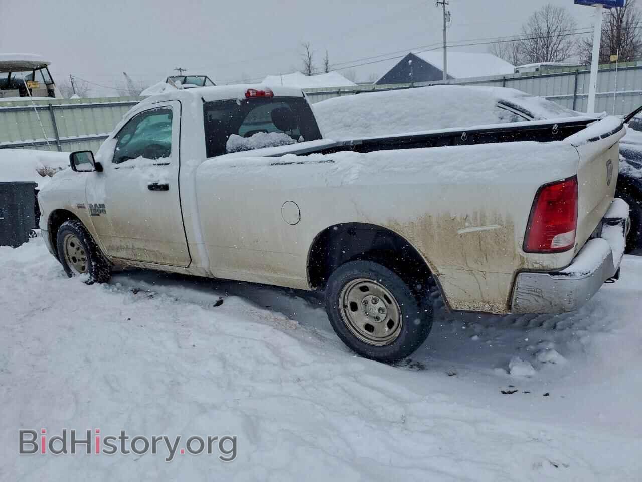 2019 RAM 1500 - VIN: 3C6JR6DTXKG532170 - Фото 2