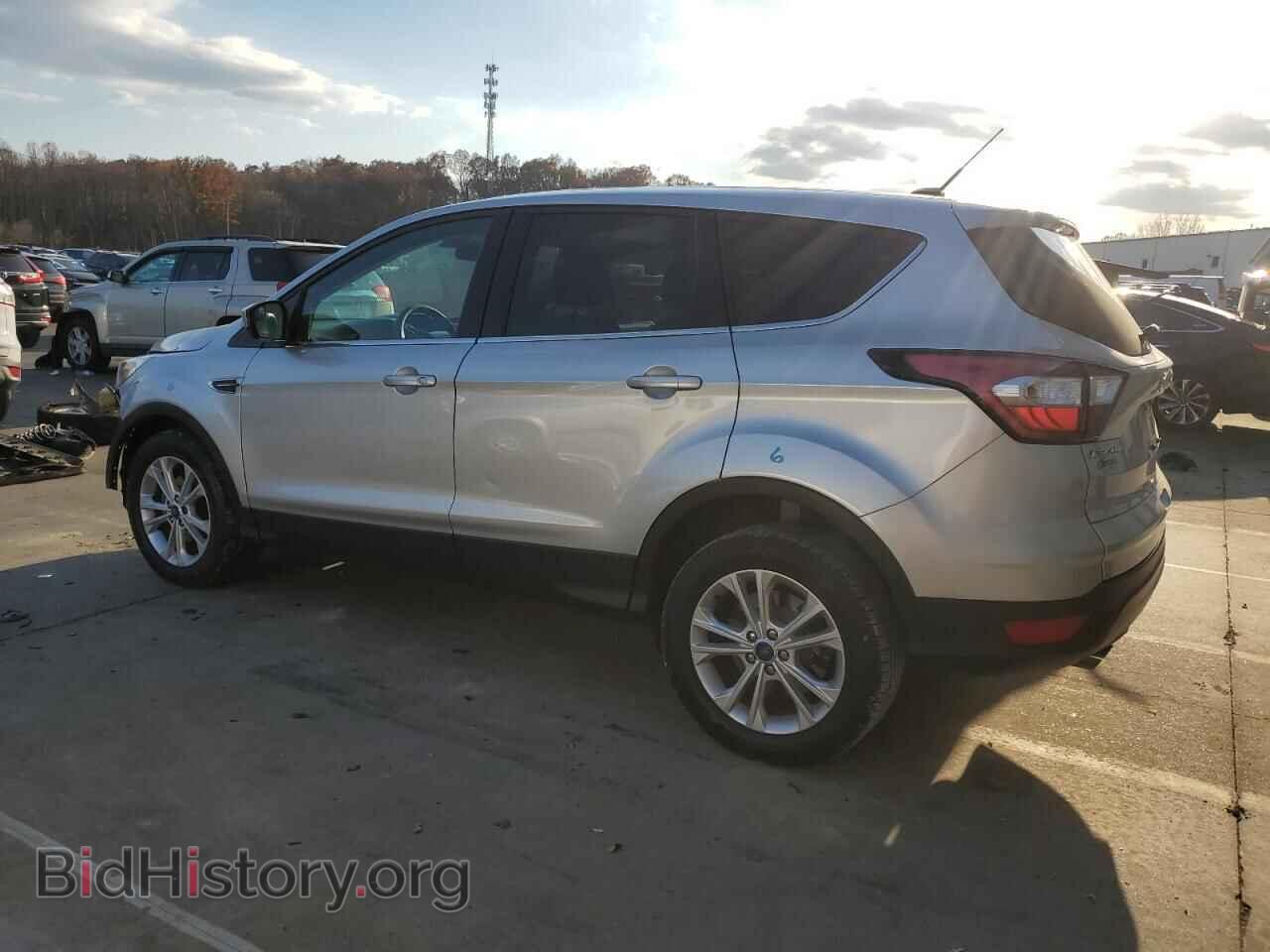 2017 FORD ESCAPE - VIN: 1FMCU0GD2HUD52667 - Фото 2