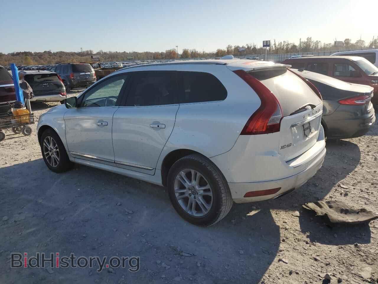 2015 VOLVO XC60 - VIN: YV440MDBXF2614228 - Фото 2
