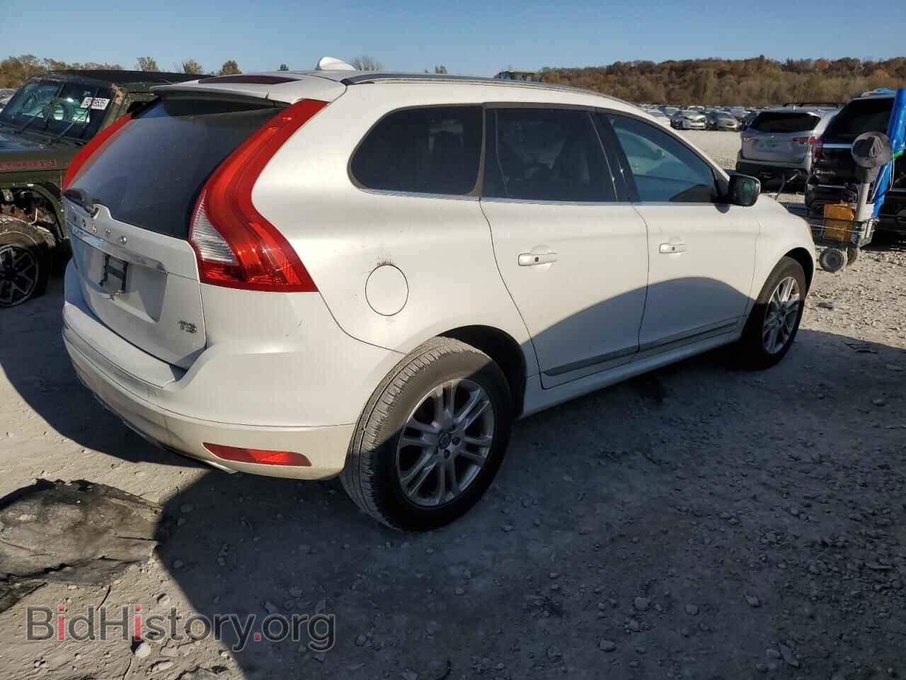 2015 VOLVO XC60 - VIN: YV440MDBXF2614228 - Фото 3