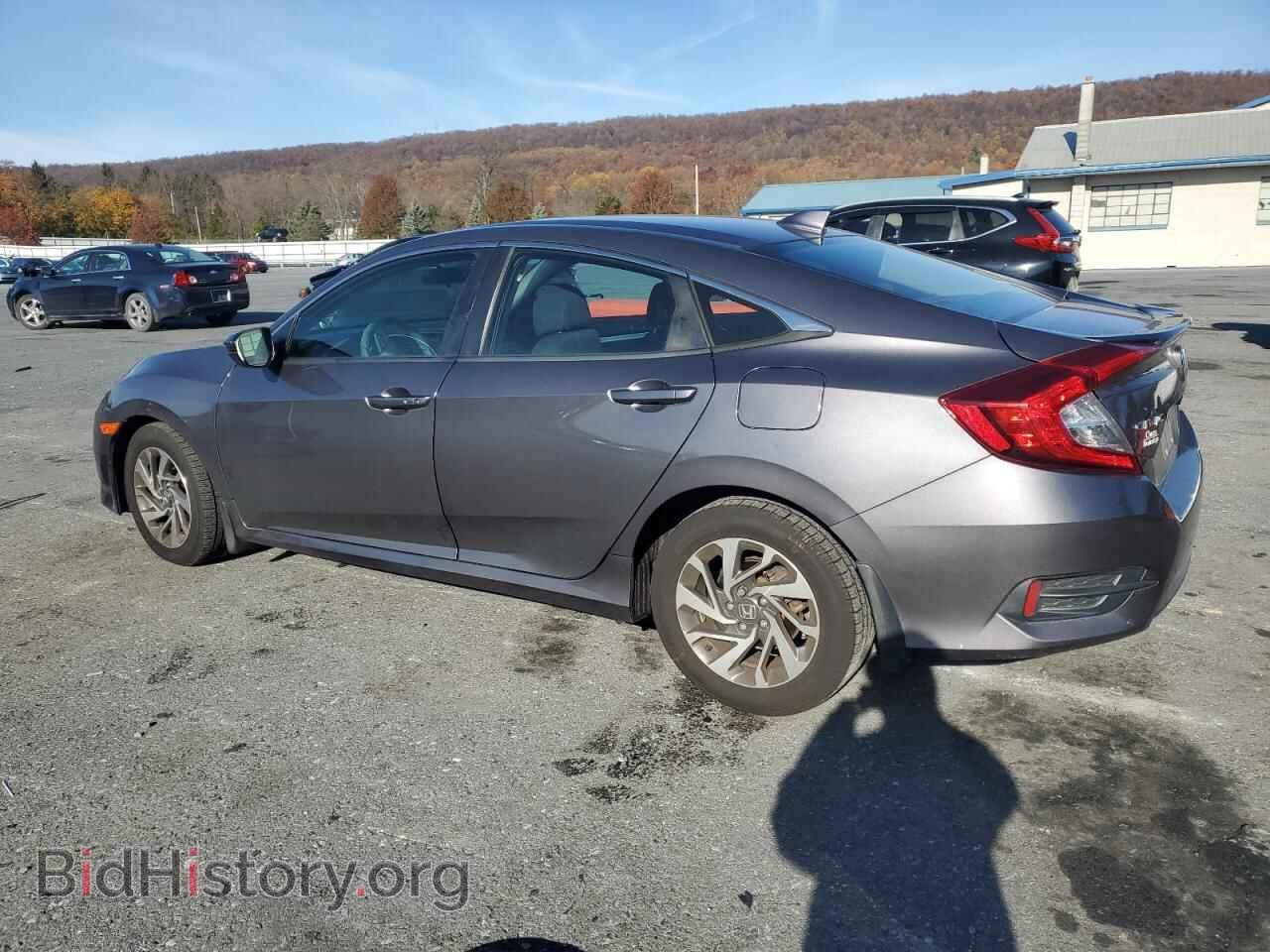 2018 HONDA CIVIC - VIN: 2HGFC2F79JH529625 - Фото 2