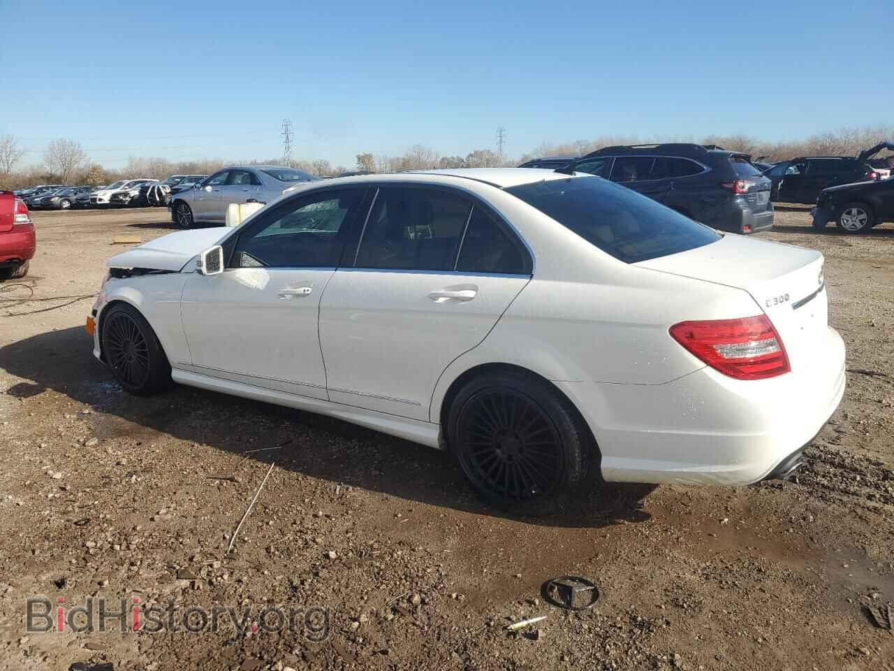 2012 MERCEDES-BENZ C-CLASS - VIN: WDDGF8BB2CR234513 - Фото 2