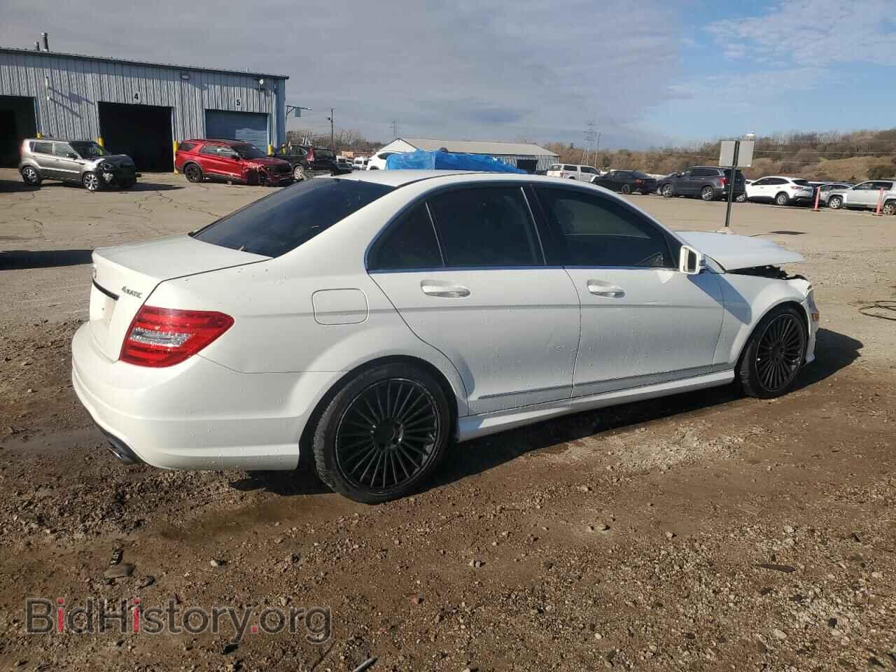 2012 MERCEDES-BENZ C-CLASS - VIN: WDDGF8BB2CR234513 - Фото 3