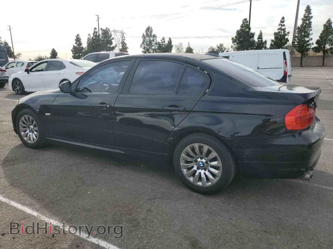 2009 BMW 3 SERIES - VIN: WBAPH53519A435836 - Фото 2