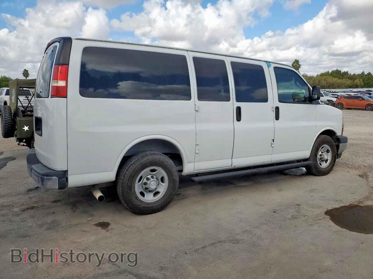2017 CHEVROLET EXPRESS - VIN: 1GAWGFFF9H1204671 - Фото 3