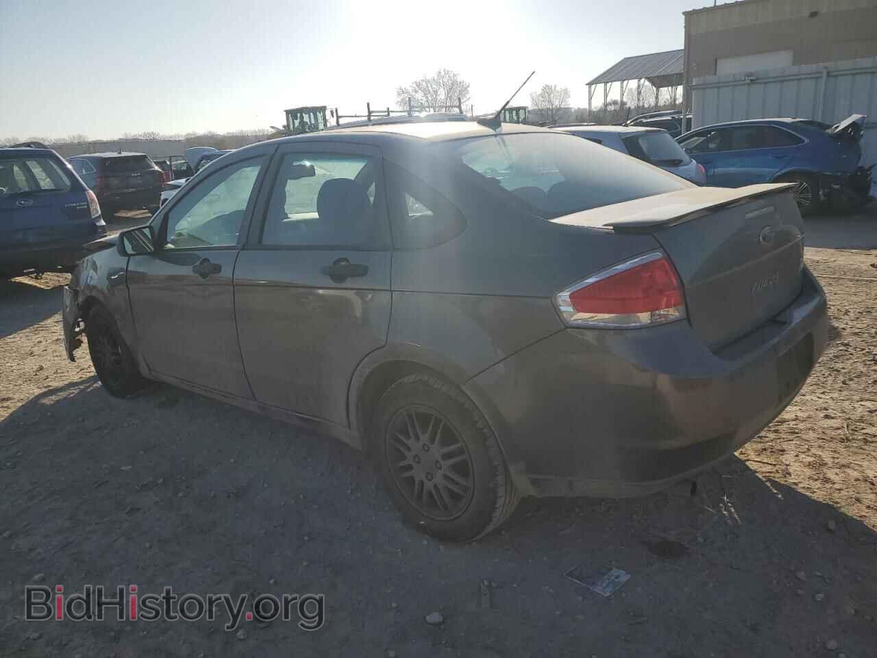 2011 FORD FOCUS - VIN: 1FAHP3FN3BW190207 - Фото 2