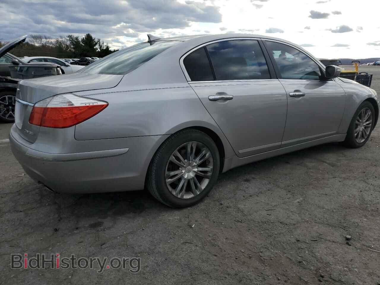 2011 HYUNDAI GENESIS - VIN: KMHGC4DF5BU120864 - Фото 3