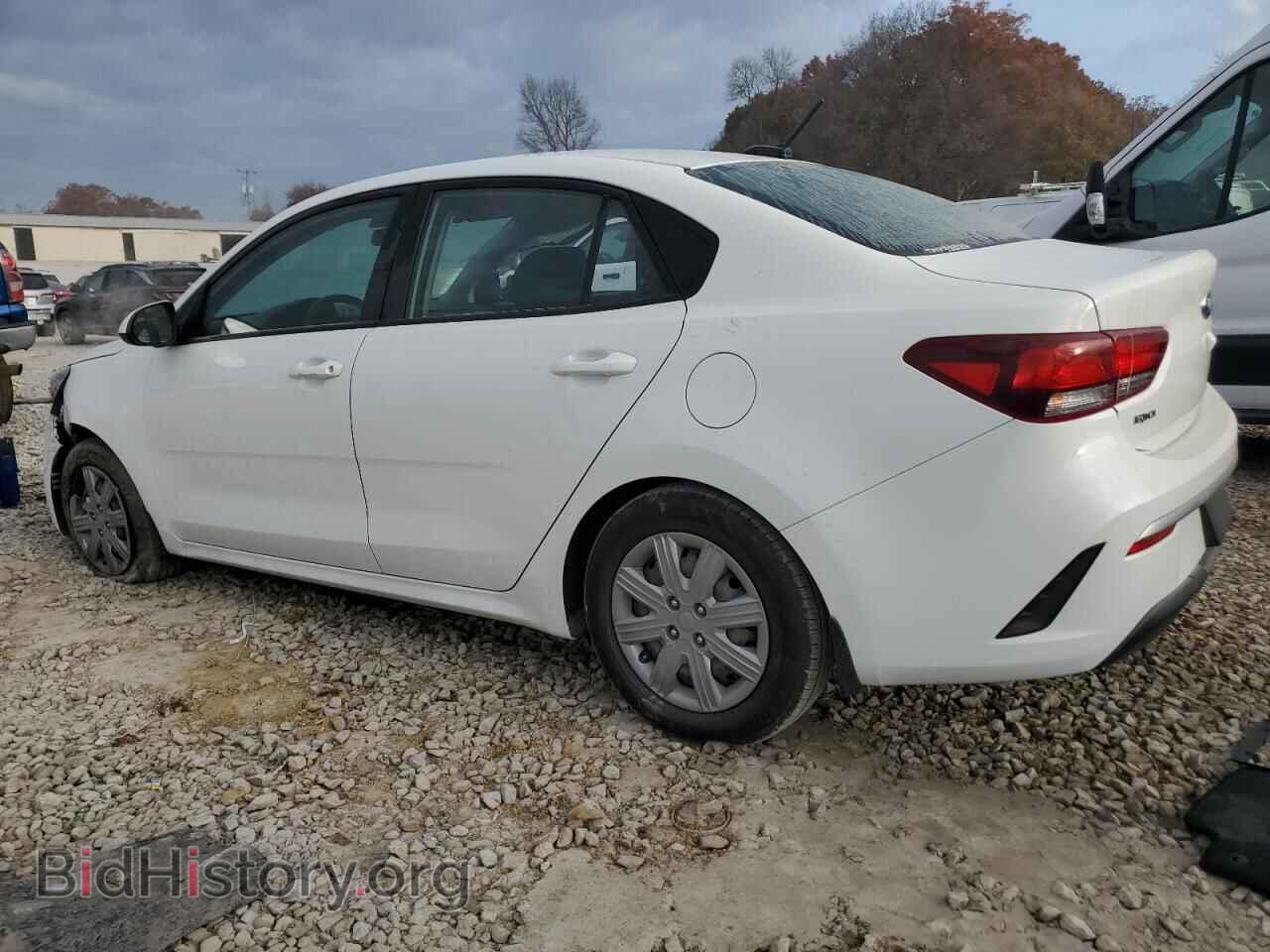 2021 KIA RIO - VIN: 3KPA24AD5ME387939 - Photo 2