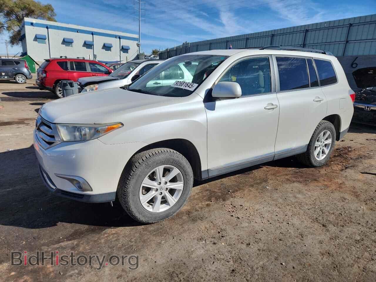 Фотография 5TDBK3EH8DS224929 - TOYOTA HIGHLANDER 2013
