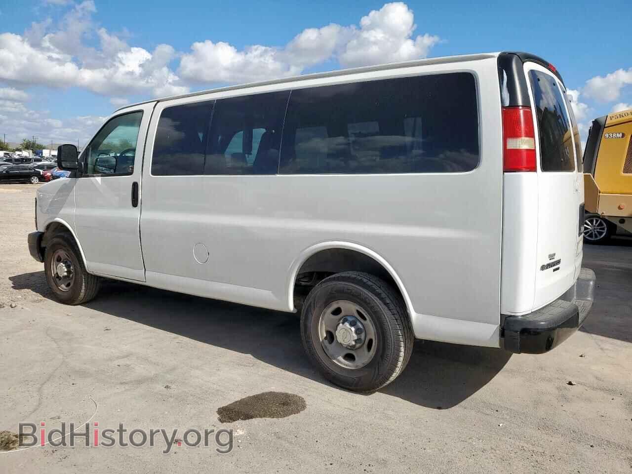 2013 CHEVROLET EXPRESS - VIN: 1GAZGXFA8D1107348 - Фото 2