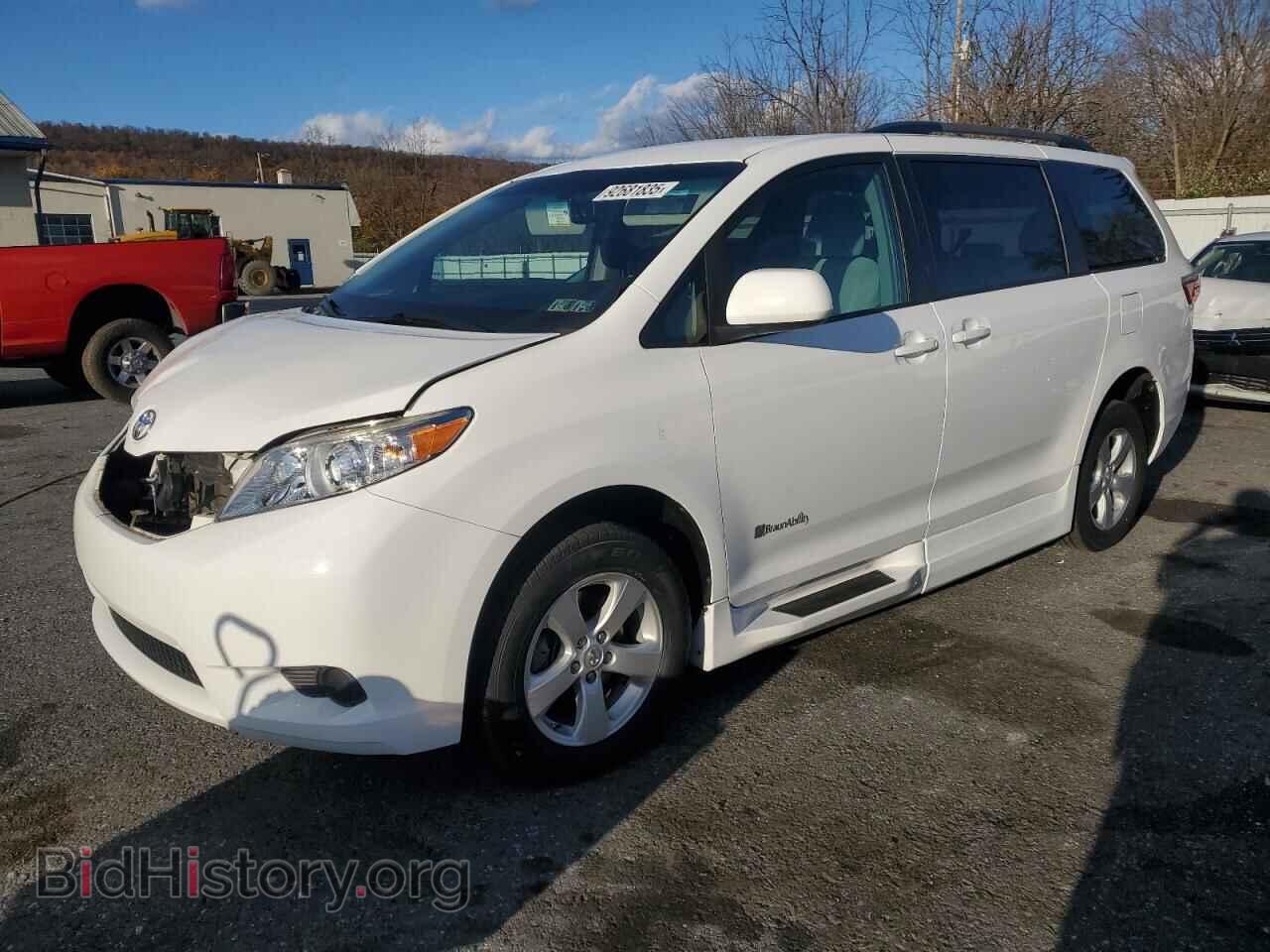 Фотография 5TDKK3DC2FS566174 - TOYOTA All Models 2015