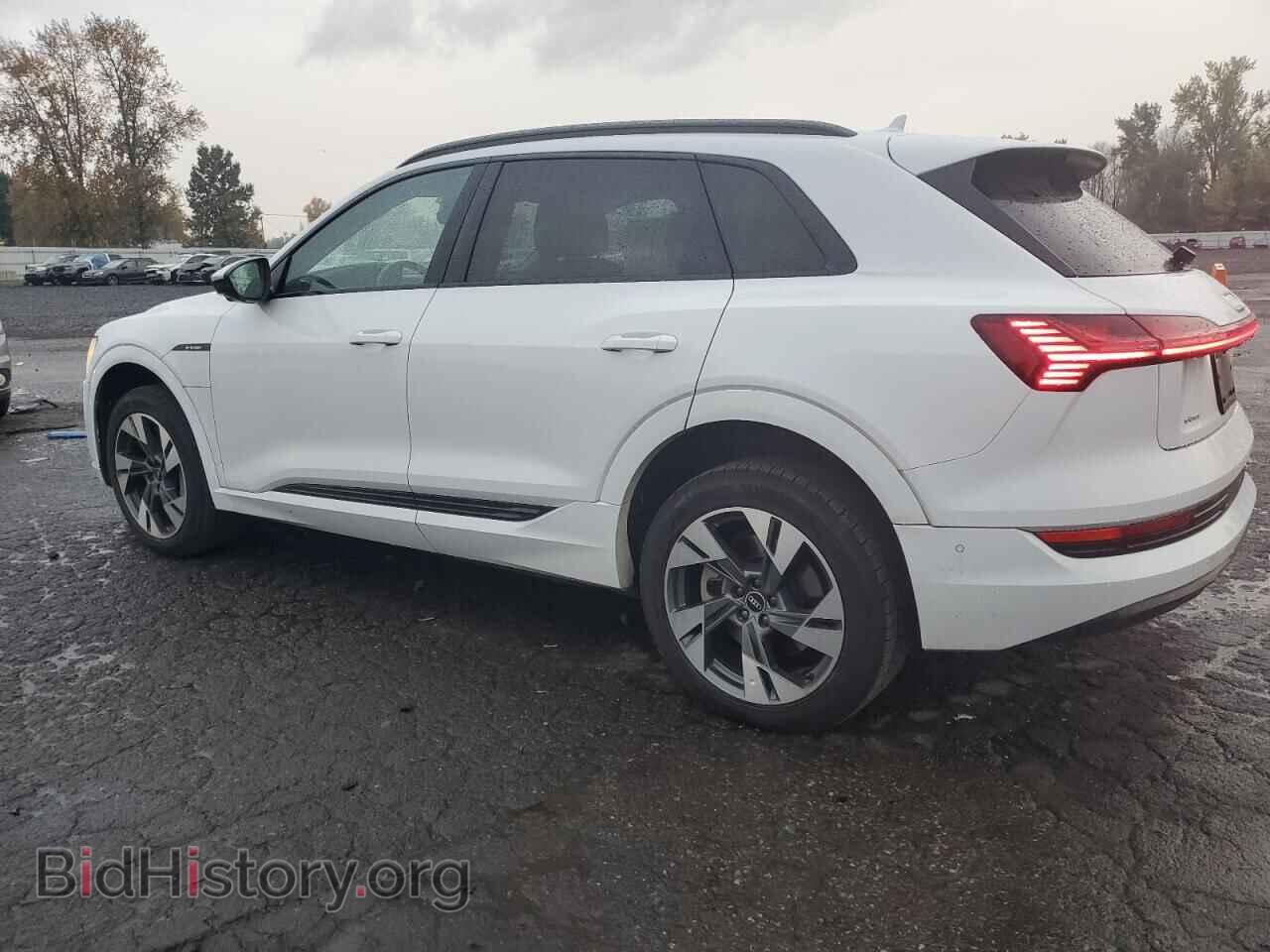 2021 AUDI E-TRON - VIN: WA1AAAGE8MB010630 - Photo 2