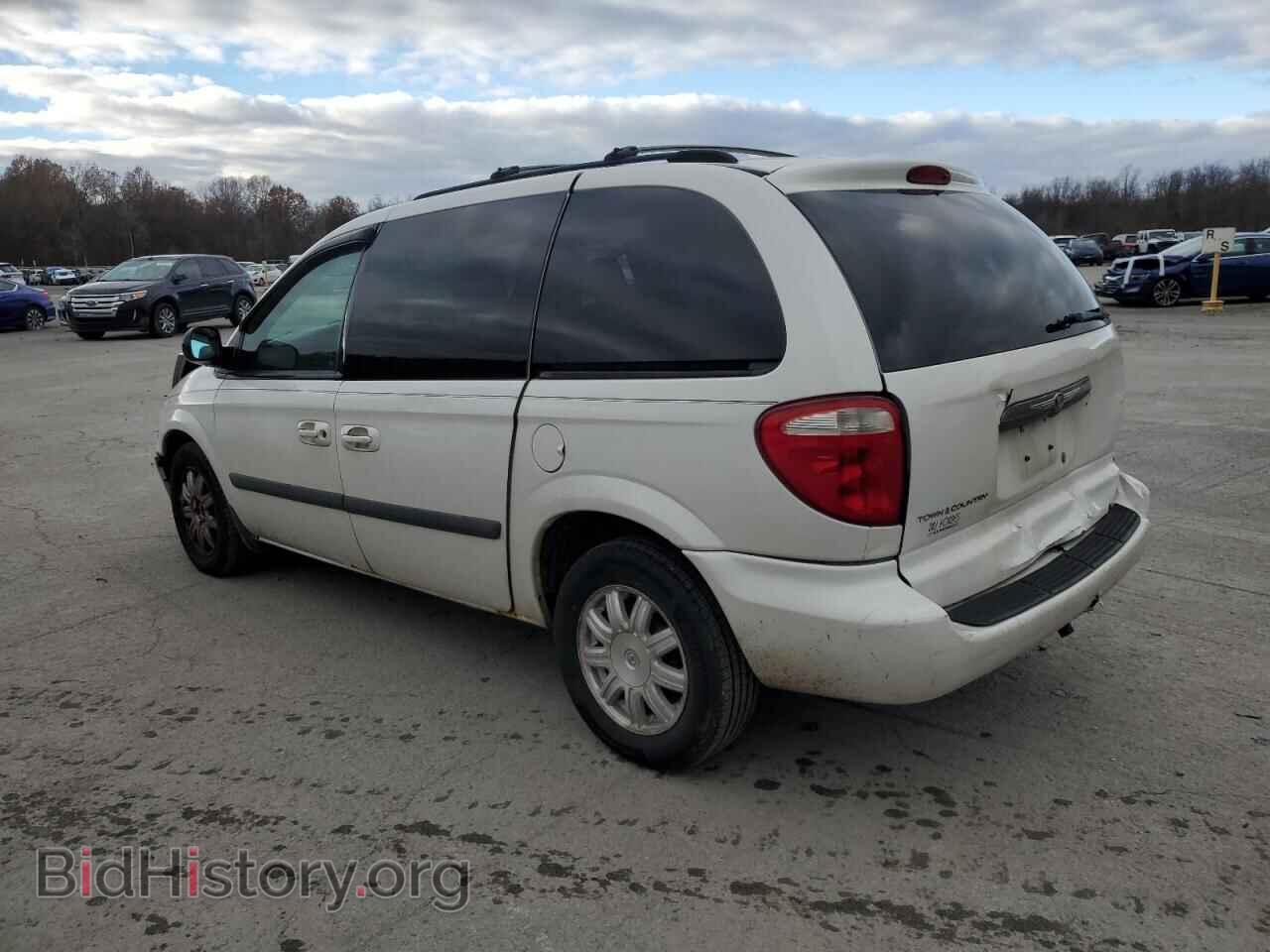 2006 CHRYSLER MINIVAN - VIN: 1A4GP45R76B611126 - Photo 2