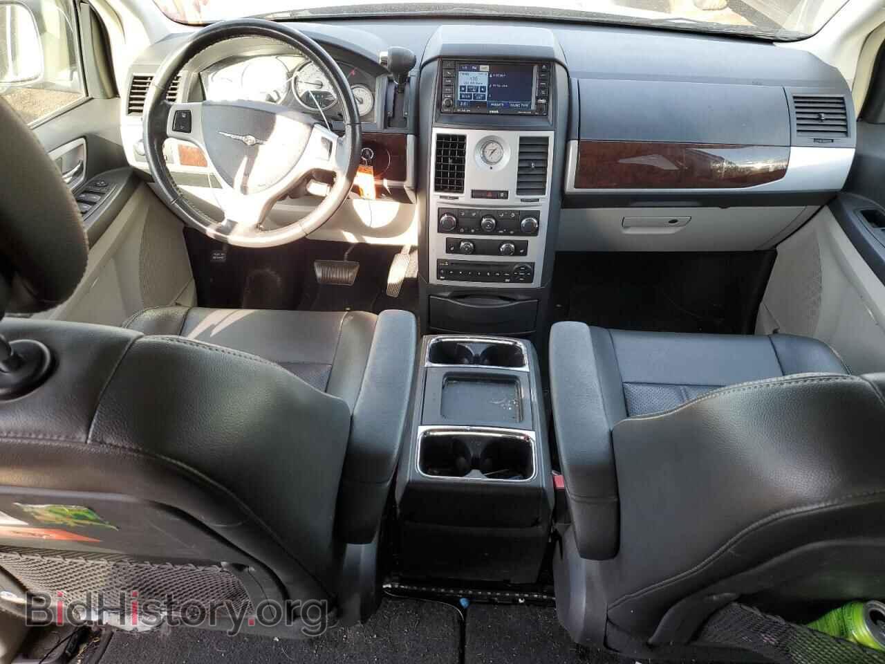 2010 CHRYSLER MINIVAN - VIN: 2A4RR8D15AR377021 - Photo 8