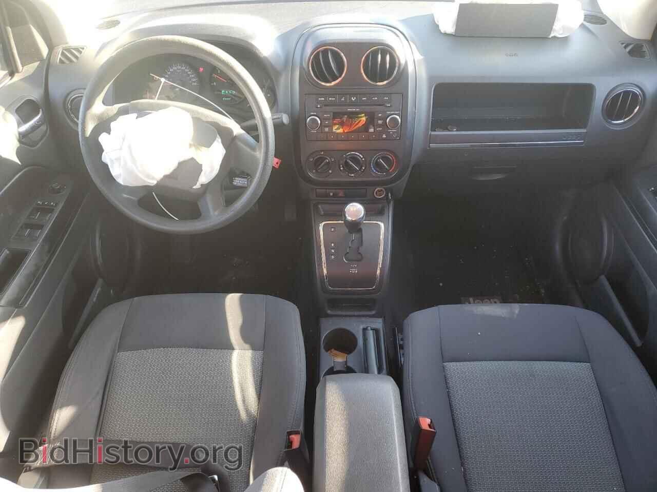2009 JEEP COMPASS - VIN: 1J4FT47B69D110244 - Фото 8