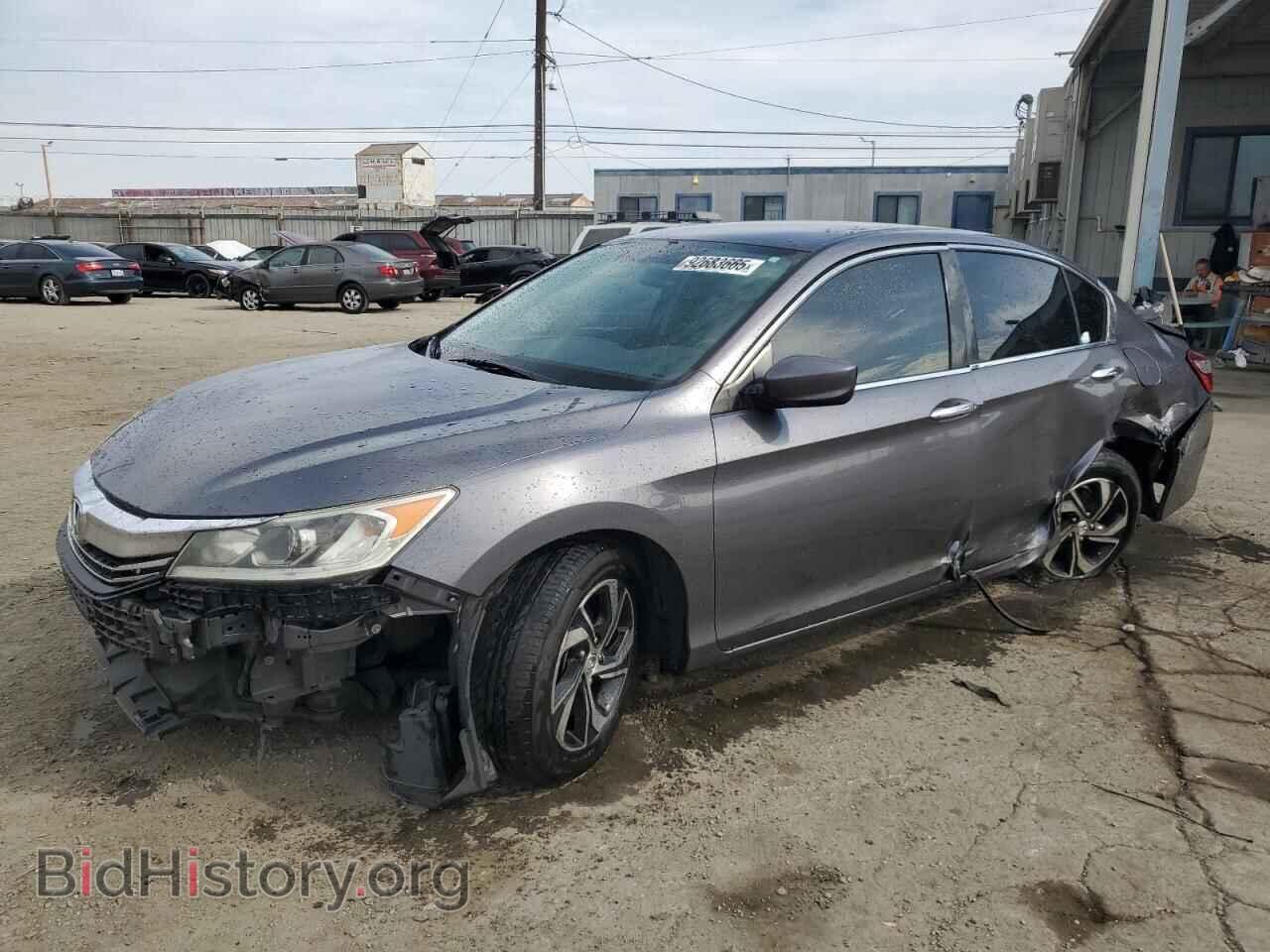 Photo 1HGCR2F36HA082341 - HONDA ACCORD 2017