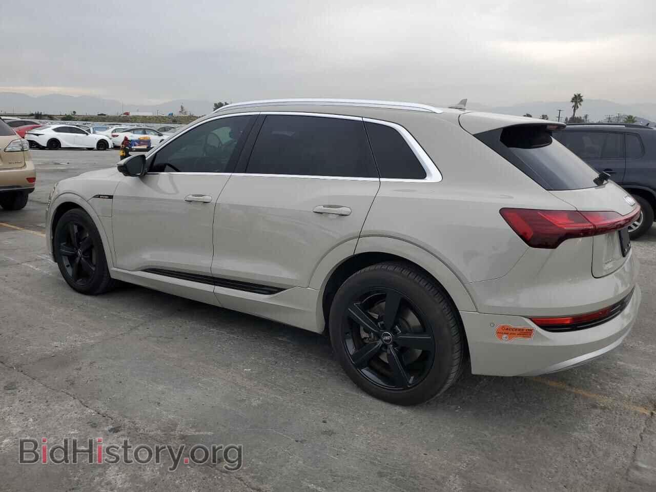 2019 AUDI E-TRON - VIN: WA1LAAGEXKB024633 - Фото 2
