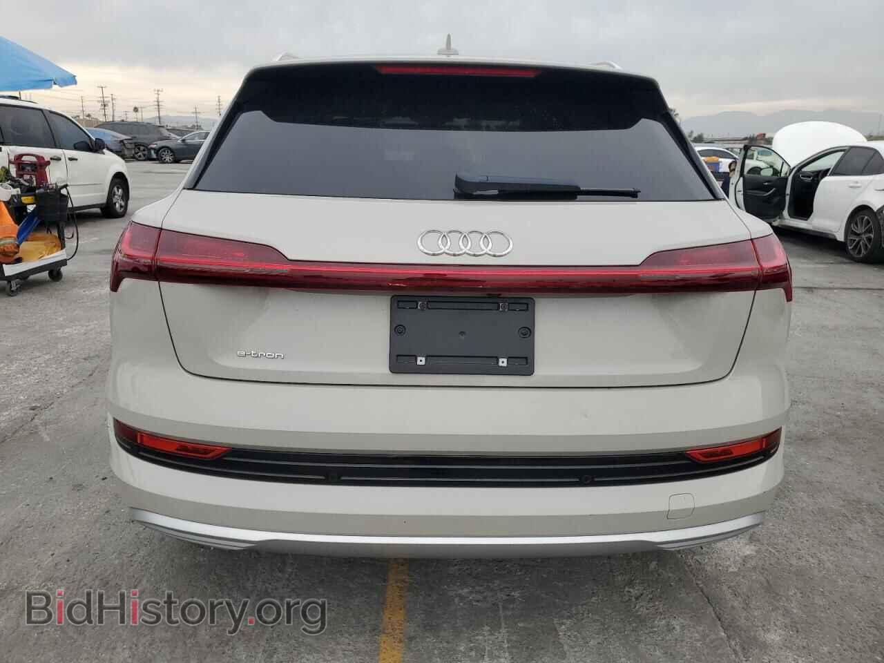 2019 AUDI E-TRON - VIN: WA1LAAGEXKB024633 - Фото 6