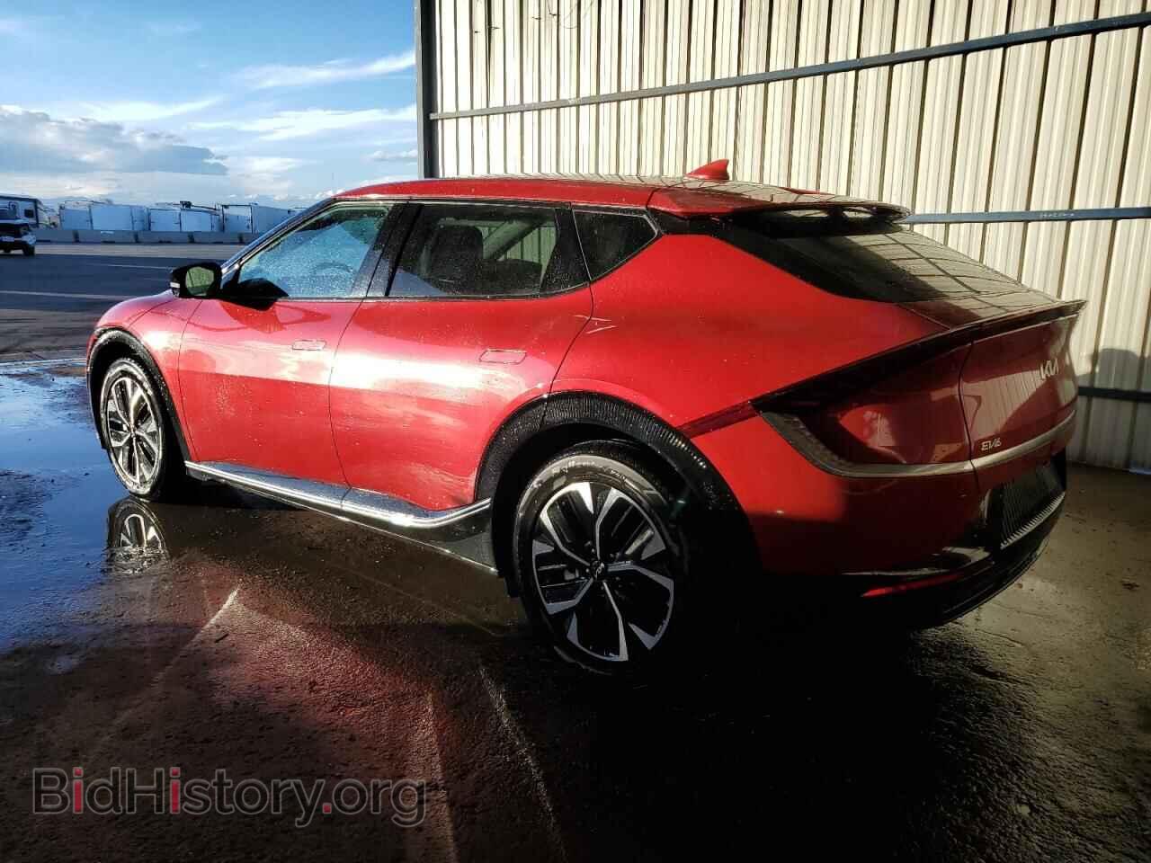 2023 KIA EV6 LIGHT - VIN: KNDC34LA4P5157611 - Photo 2
