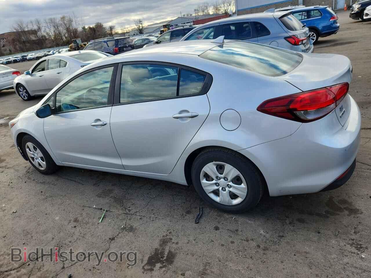 2017 KIA FORTE - VIN: 3KPFL4A79HE087128 - Фото 2