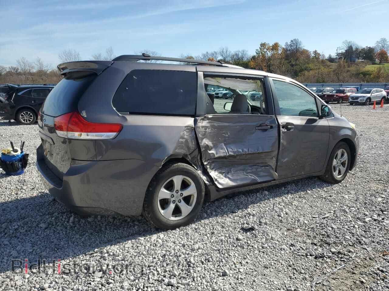 2011 TOYOTA All Models - VIN: 5TDKK3DC0BS028633 - Фото 3