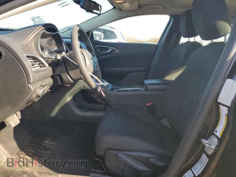 2016 Chrysler 200 (VIN 1C3CCCFBXGN189918) — photo 7 of 14