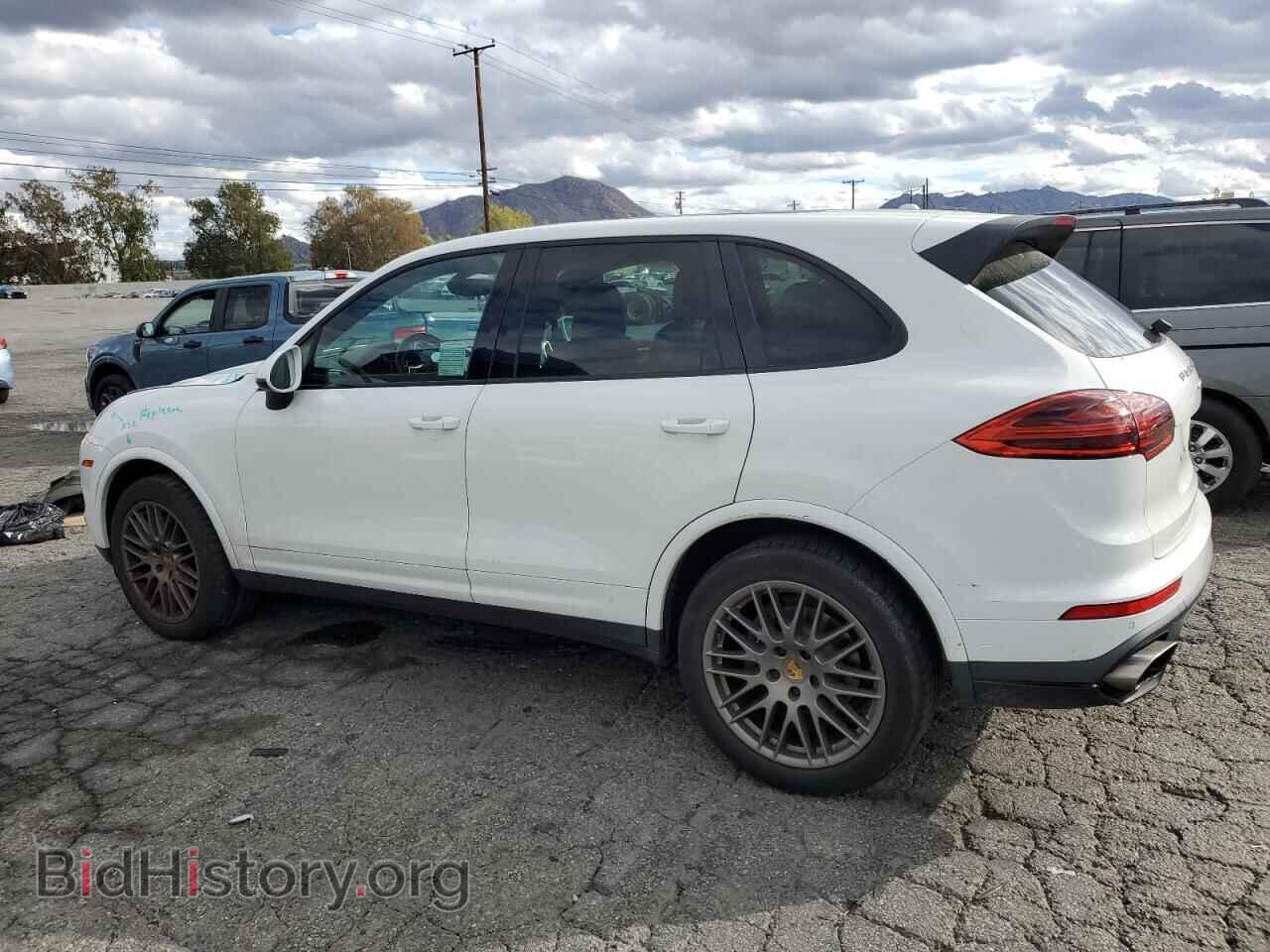 2018 PORSCHE CAYENNE - VIN: WP1AA2A26JKA05799 - Фото 2