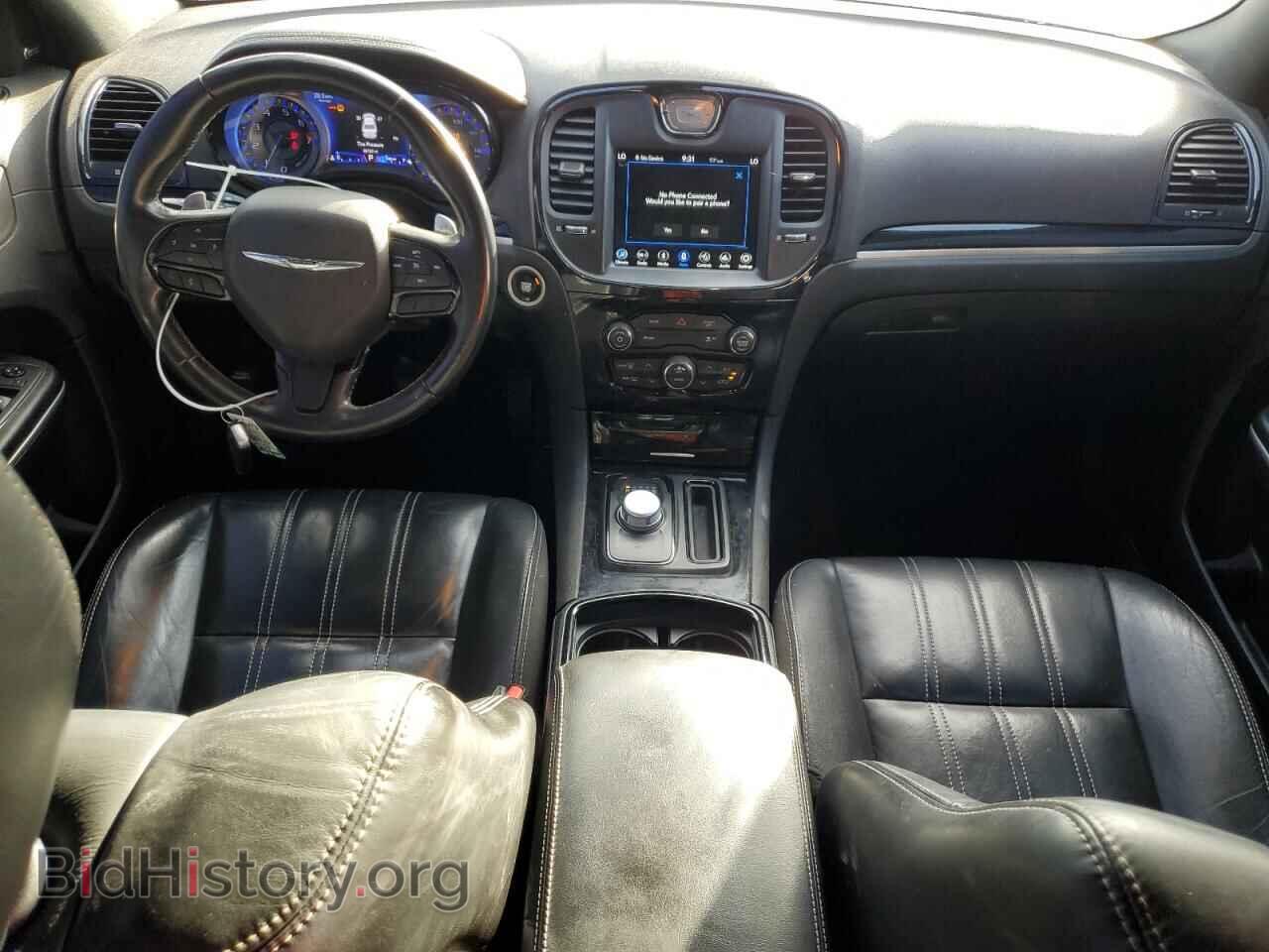 2019 CHRYSLER 300 - VIN: 2C3CCAGGXKH698357 - Photo 8