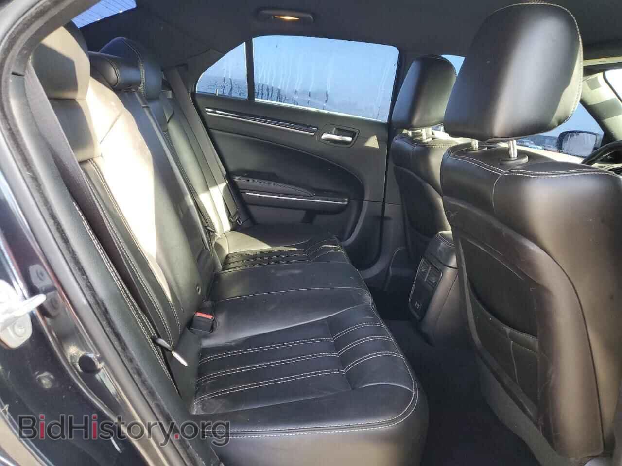 2019 CHRYSLER 300 - VIN: 2C3CCAGGXKH698357 - Photo 10
