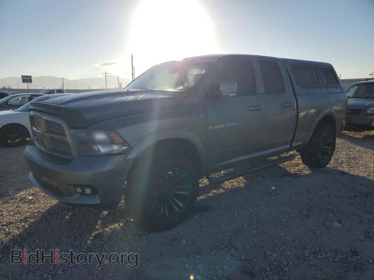 Photo 1D7RV1GT4BS513456 - DODGE All Models 2011