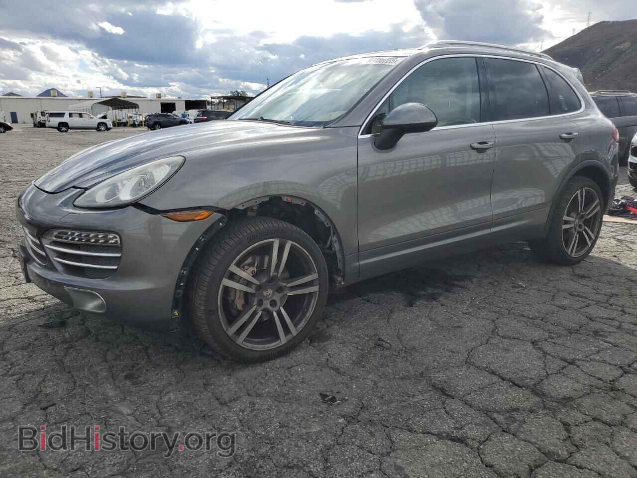 Photo WP1AB2A25CLA43440 - PORSCHE CAYENNE 2012