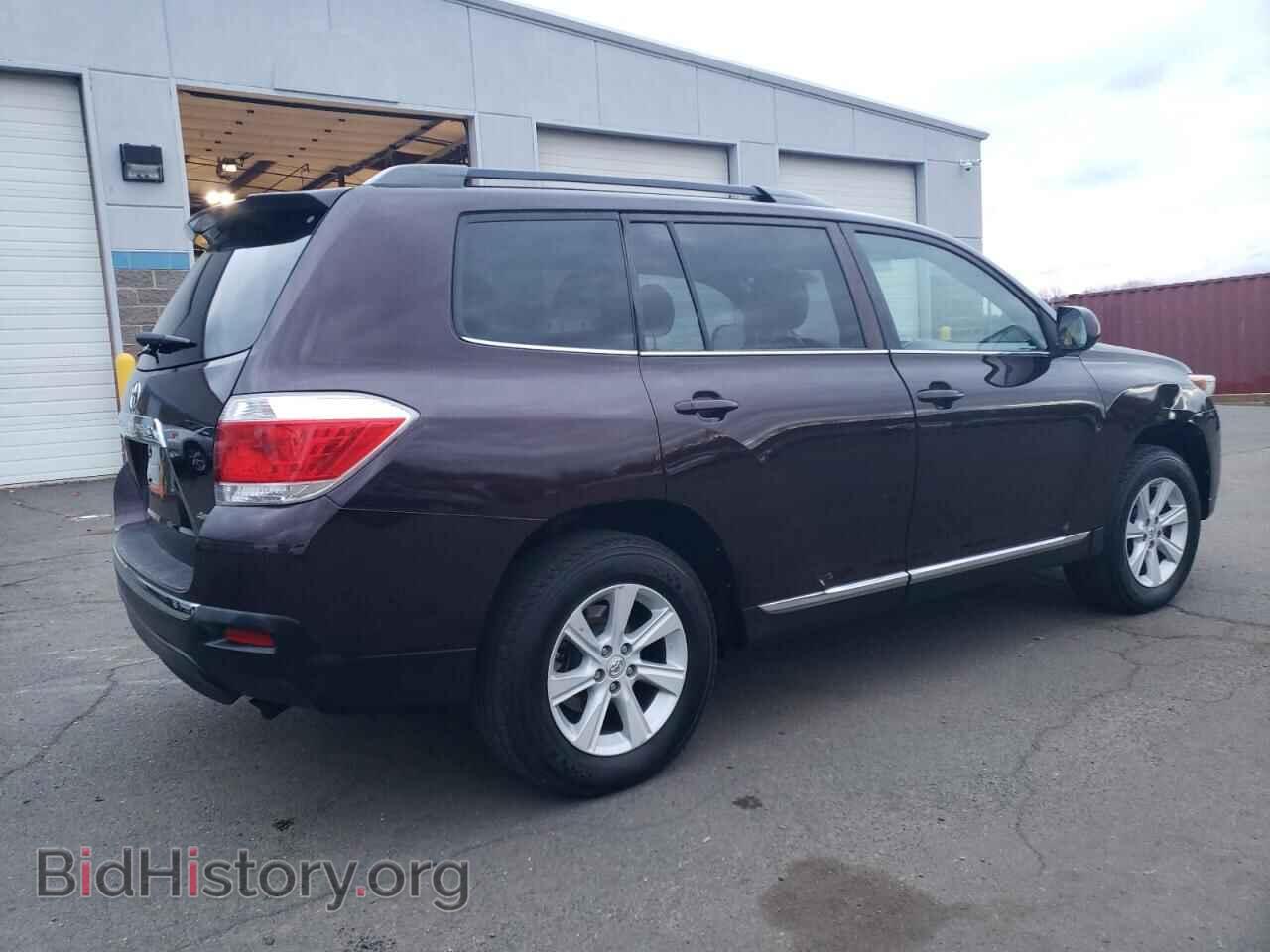 2013 TOYOTA HIGHLANDER - VIN: 5TDBK3EH3DS196702 - Фото 3