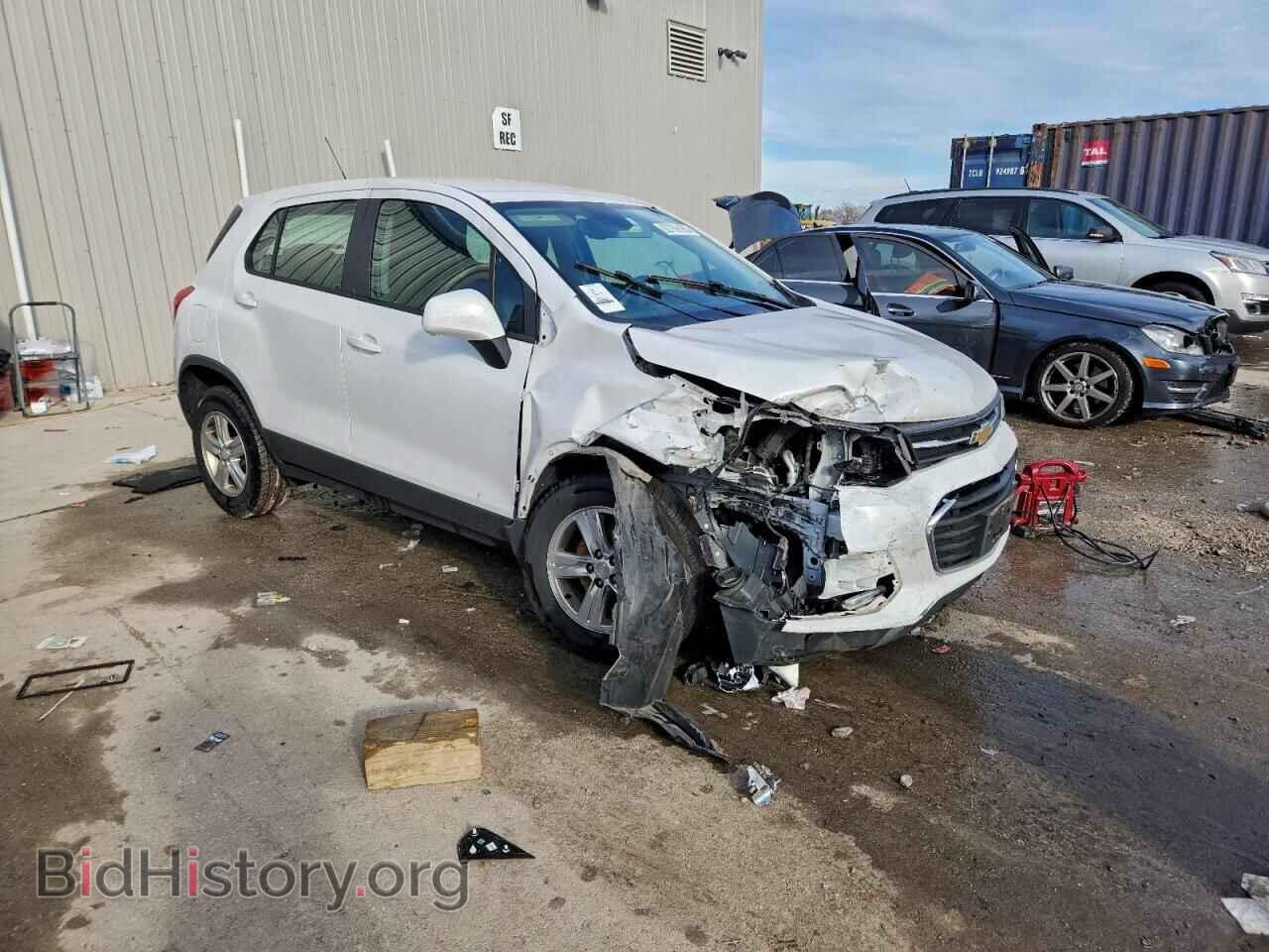 2019 CHEVROLET TRAX - VIN: 3GNCJNSB3KL141681 - Фото 4