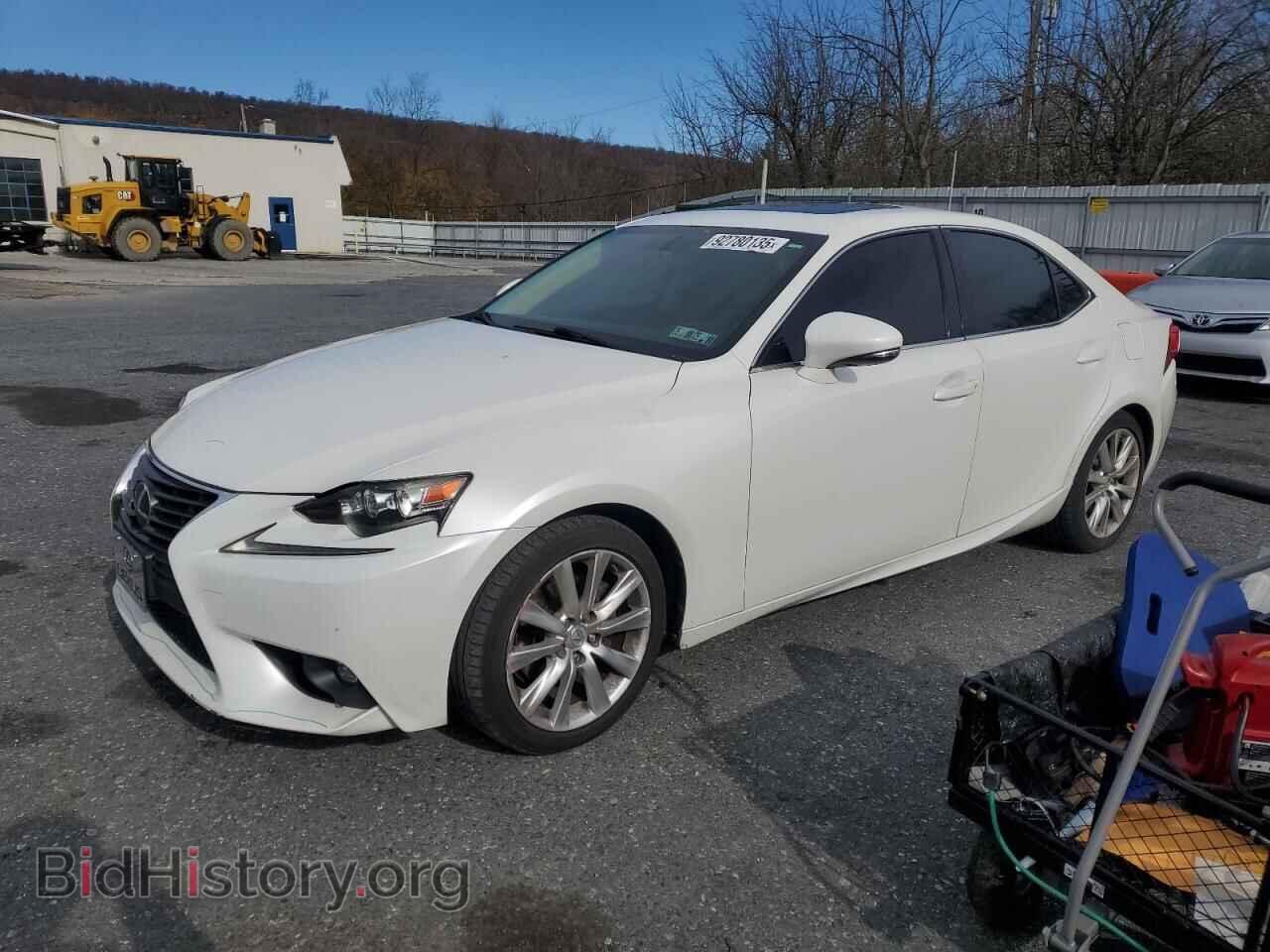 Фотография JTHCF1D27F5027624 - LEXUS IS 2015