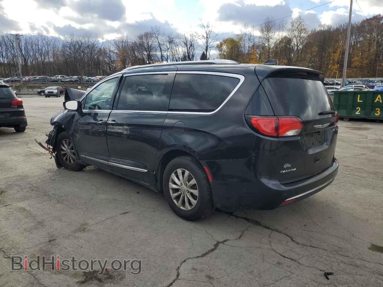2018 CHRYSLER PACIFICA - VIN: 2C4RC1BG6JR234844 - Фото 2