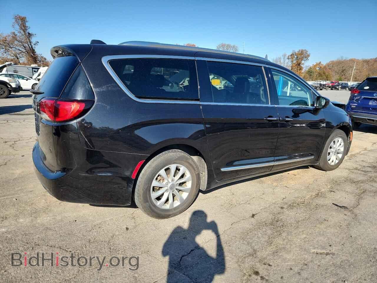 2018 CHRYSLER PACIFICA - VIN: 2C4RC1BGXJR114187 - Фото 3