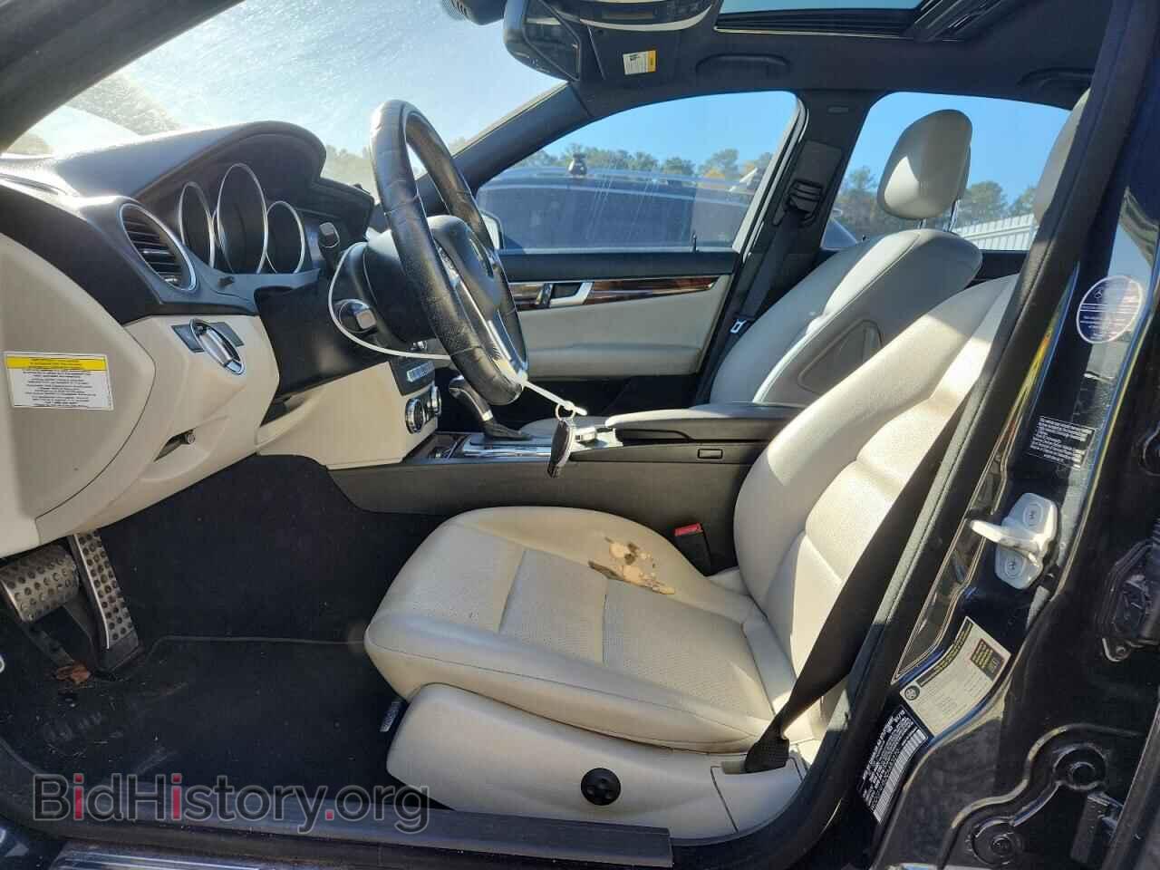 2012 MERCEDES-BENZ C-CLASS - VIN: WDDGF4HB2CA683270 - Фото 7