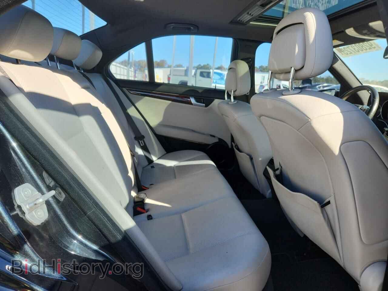 2012 MERCEDES-BENZ C-CLASS - VIN: WDDGF4HB2CA683270 - Фото 10