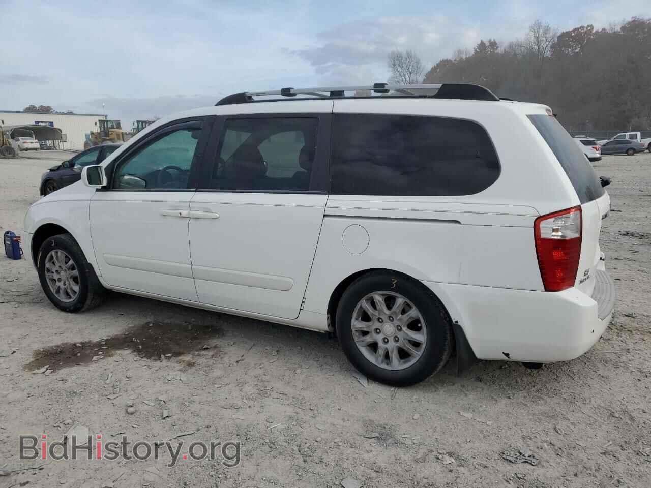 2007 KIA All Models - VIN: KNDMB233076112057 - Photo 2