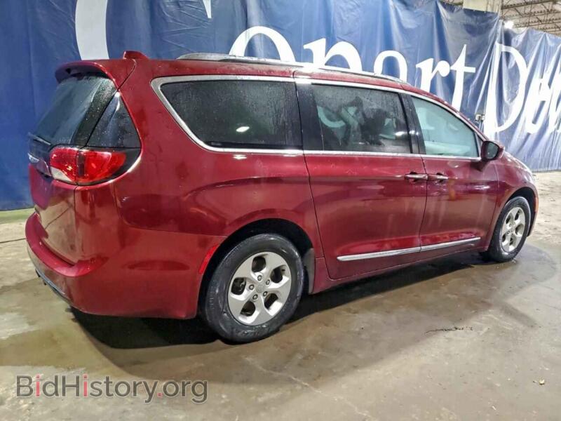 2017 Chrysler PACIFICA (VIN 2C4RC1EG8HR628352) — photo 3 of 14