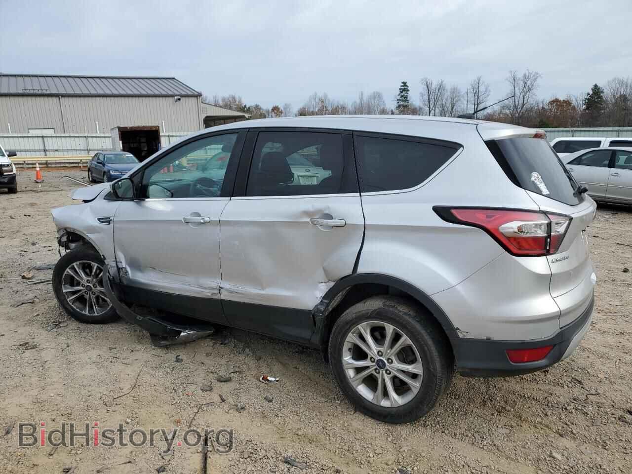 2017 FORD ESCAPE - VIN: 1FMCU0GD7HUB77218 - Фото 2