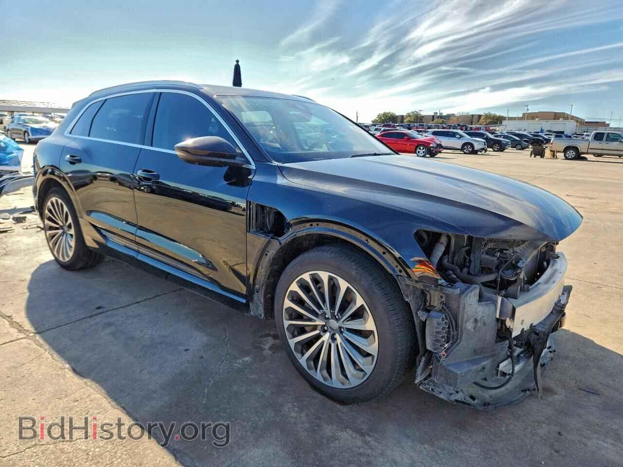 2019 AUDI E-TRON - VIN: WA1VAAGE1KB010242 - Photo 4