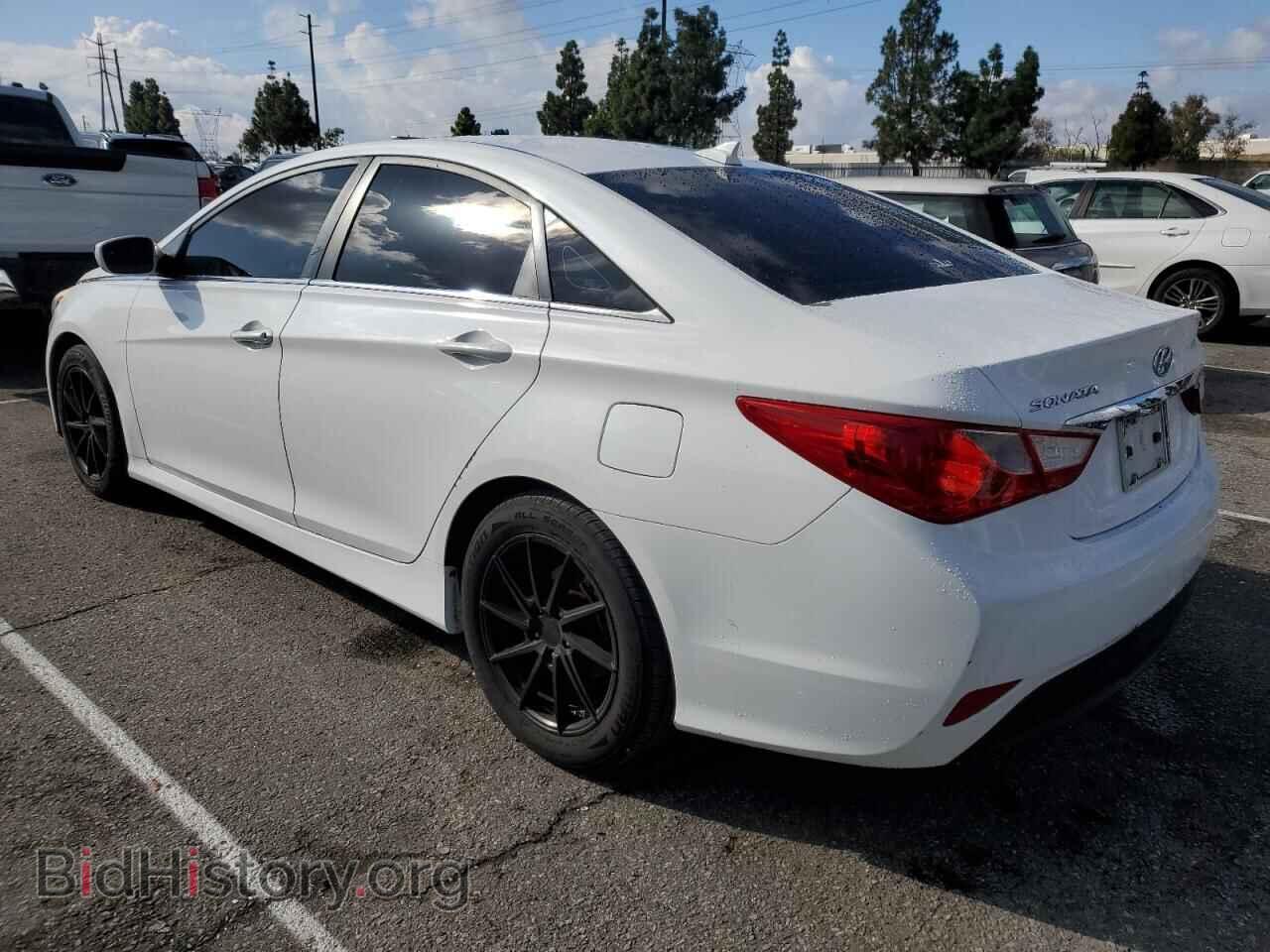 2014 HYUNDAI SONATA - VIN: 5NPEB4AC0EH898982 - Фото 2