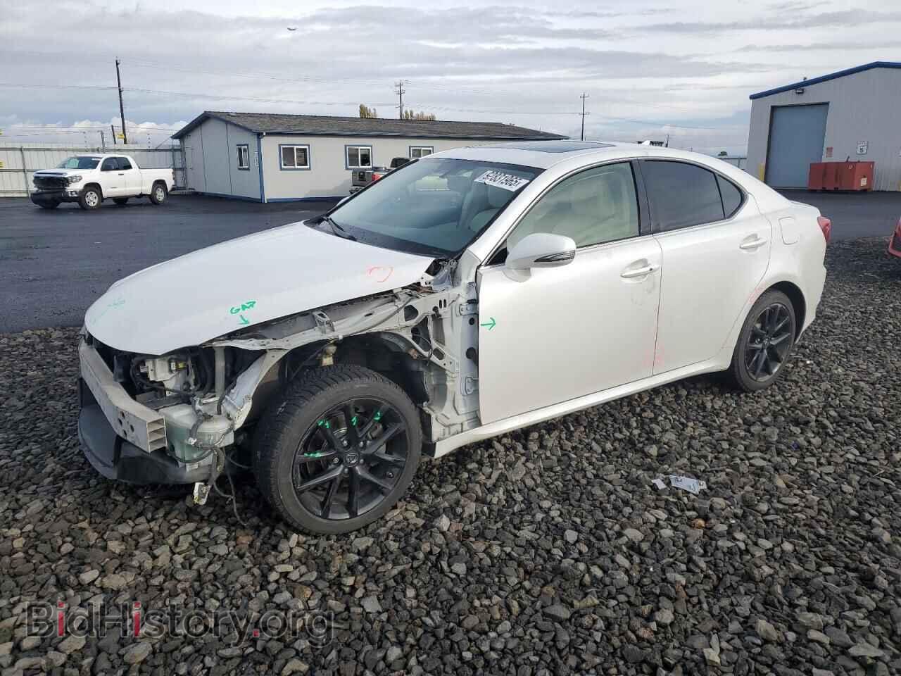 Photo JTHCF5C25C5057533 - LEXUS IS 2012