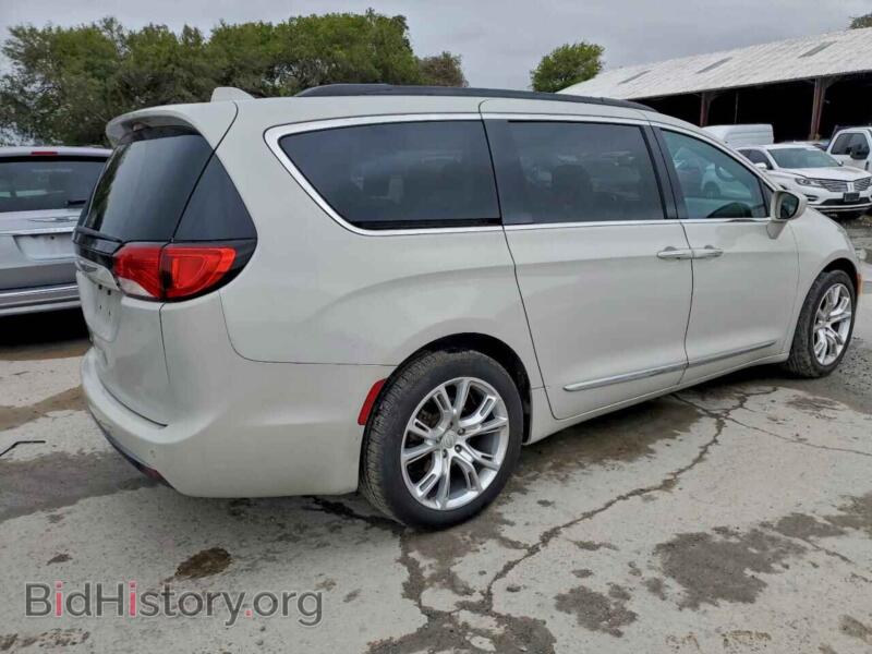 2017 Chrysler PACIFICA (VIN 2C4RC1BG0HR560794) — photo 3 of 13