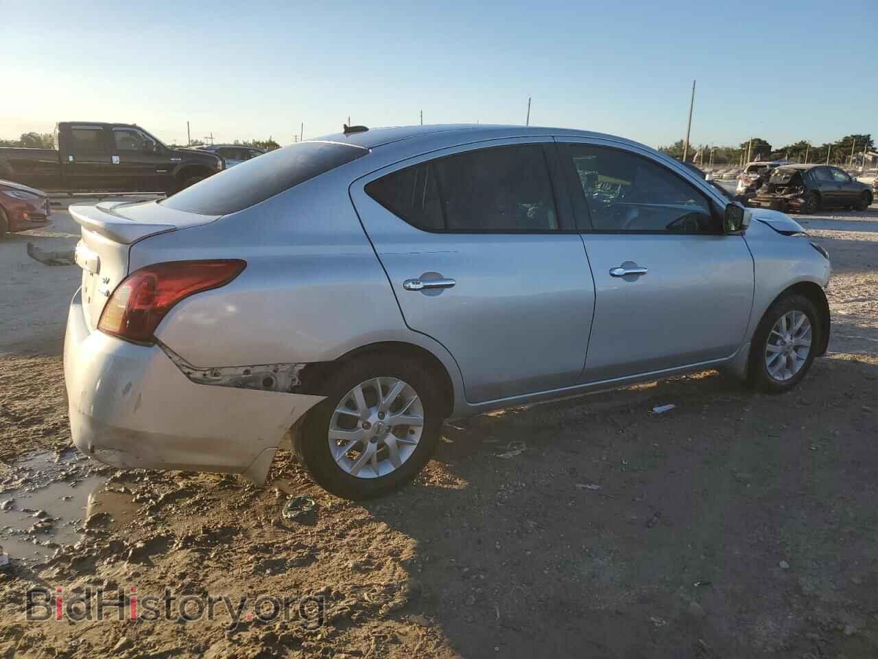 2018 NISSAN VERSA - VIN: 3N1CN7AP3JL862803 - Фото 3