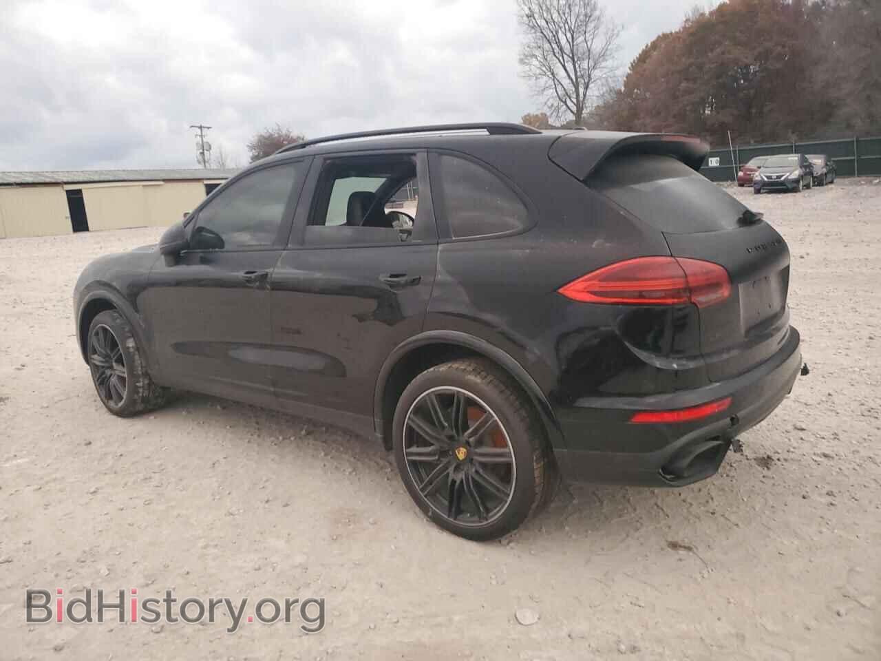 2017 PORSCHE CAYENNE - VIN: WP1AA2A25HKA89107 - Фото 2