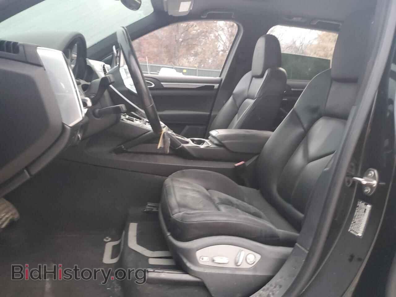 2017 PORSCHE CAYENNE - VIN: WP1AA2A25HKA89107 - Фото 7