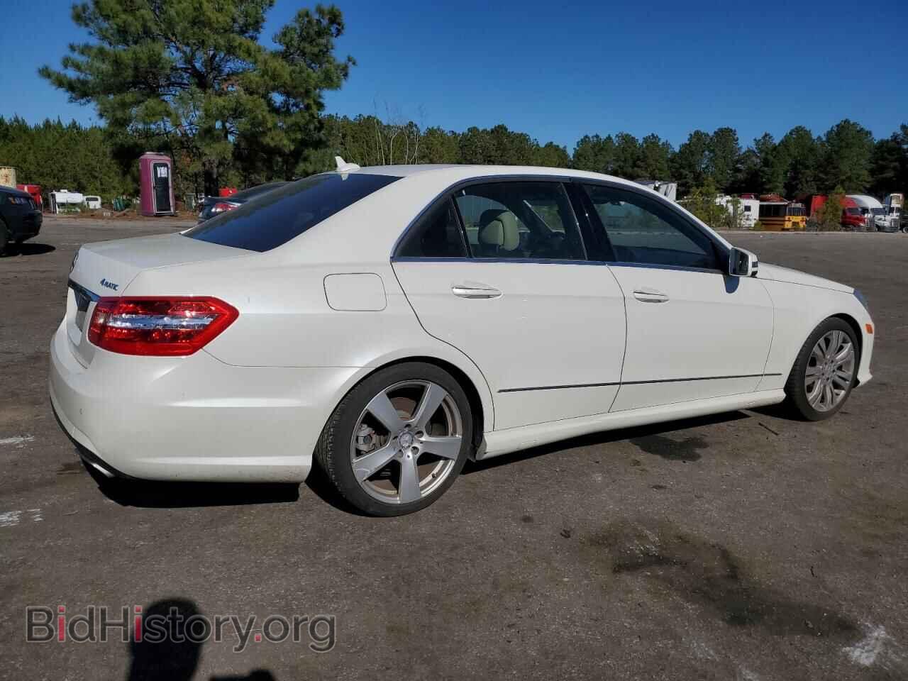 2011 MERCEDES-BENZ E-CLASS - VIN: WDDHF8HB4BA493836 - Фото 3
